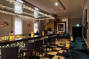 The Clermont London, Victoria