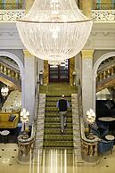 The Clermont London, Victoria