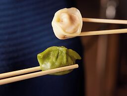 The Clermont London, Victoria