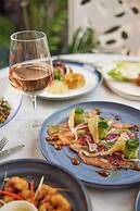 The Clermont London, Victoria