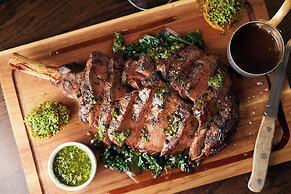 The Clermont London, Victoria