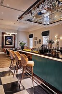 The Clermont London, Victoria