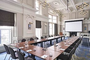 The Clermont London, Victoria