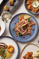 The Clermont London, Victoria