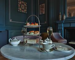 The Clermont London, Victoria