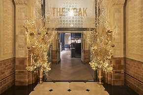 The Clermont London, Victoria