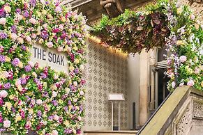 The Clermont London, Victoria