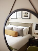 The Clermont London, Victoria