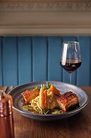 The Clermont London, Victoria