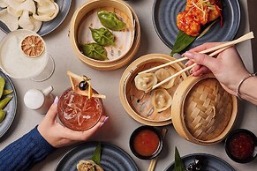 The Clermont London, Victoria