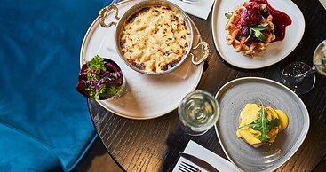 The Clermont London, Victoria