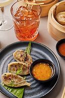 The Clermont London, Victoria