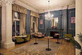 The Clermont London, Victoria