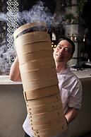 The Clermont London, Victoria