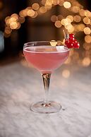 The Clermont London, Victoria