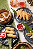 The Clermont London, Victoria