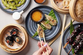 The Clermont London, Victoria