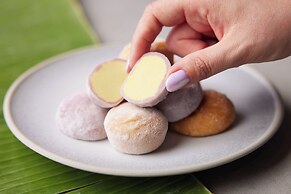 The Clermont London, Victoria