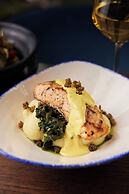 The Clermont London, Victoria