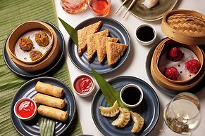 The Clermont London, Victoria