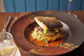 The Clermont London, Victoria