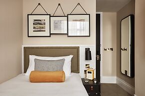 The Clermont London, Victoria