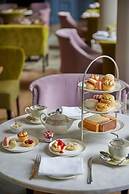 The Clermont London, Victoria