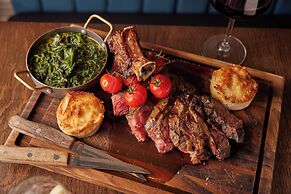 The Clermont London, Victoria