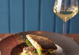 The Clermont London, Victoria