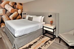 Hotel Indigo Napa Valley by IHG