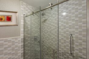 Hotel Indigo Napa Valley by IHG