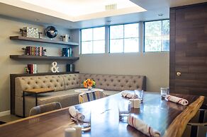 Hotel Indigo Napa Valley by IHG