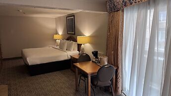 Promenade Inn & Suites Oceanfront