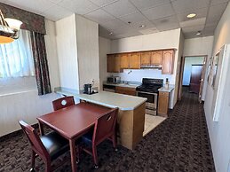 Promenade Inn & Suites Oceanfront