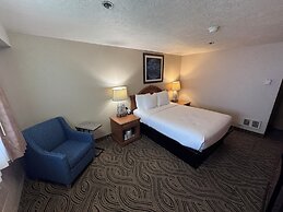Promenade Inn & Suites Oceanfront