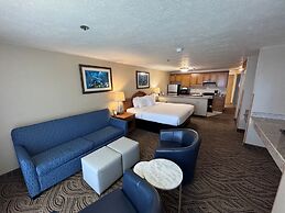 Promenade Inn & Suites Oceanfront