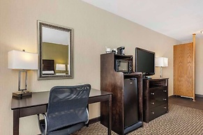 Hotel Watertown