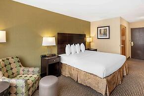 Hotel Watertown
