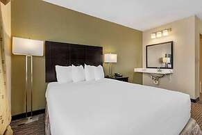 Hotel Watertown