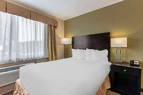 Hotel Watertown