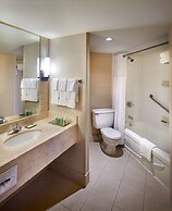 Best Western Plus Waterfront Hotel