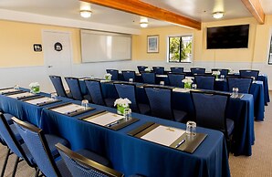 Pismo Lighthouse Suites