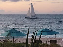 Sibonné Beach Hotel