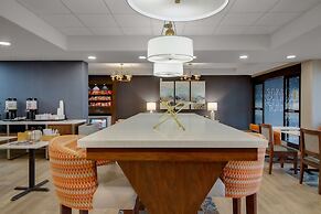 Hampton Inn Birmingham-Colonnade 280