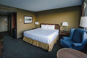 Chateau Lacombe Hotel