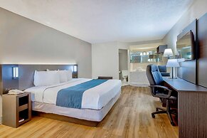 Motel 6 Morgantown, WV