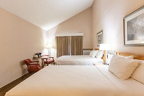 RiverTree Inn & Suites