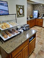 RiverTree Inn & Suites