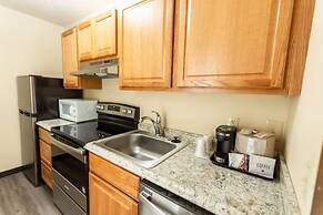 RiverTree Inn & Suites