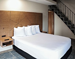 RiverTree Inn & Suites